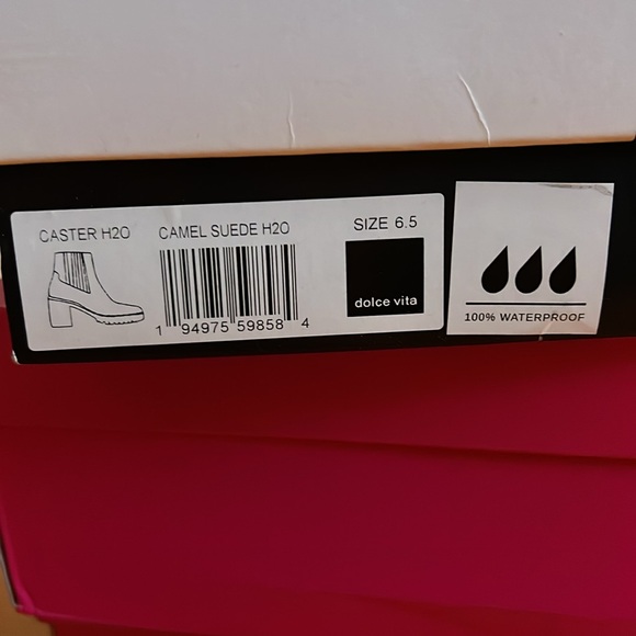 Dolce Vita Caster H2O Booties - Picture 6 of 6